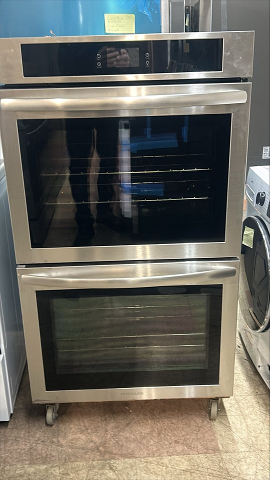Frigidaire 30 in 10.6 cu ft. Electric Double Built-In Wall Oven with Convection Bake