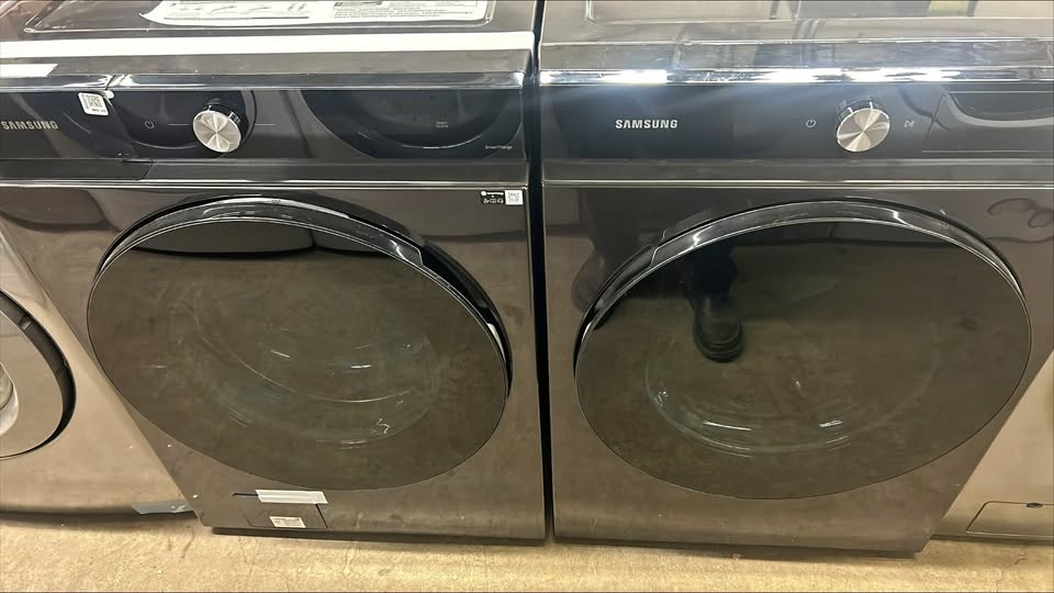 Samsung 2-piece BESPOKE Black Stainless Steel Laundry Suite with 6.1 cu. ft. Front Load Washer and 7.6 cu. ft. Dryer