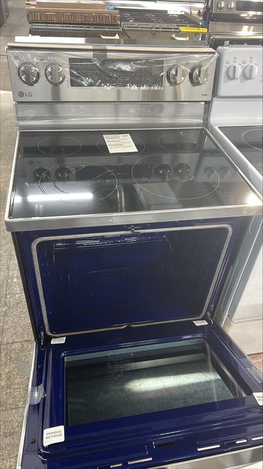 LG 30 in 6.3 cu ft. Smudge Resistant Stainless Steel Electric Freestanding True Convection InstaView Range with Air Fry