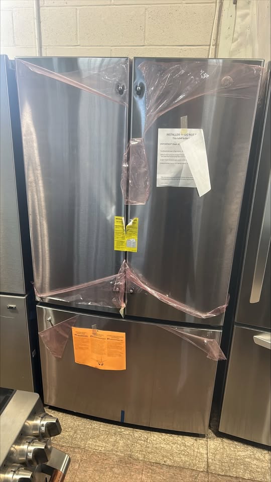 GE 36 in. 27 cu.ft. Bottom Freezer Refrigerator with FrostGuard technology