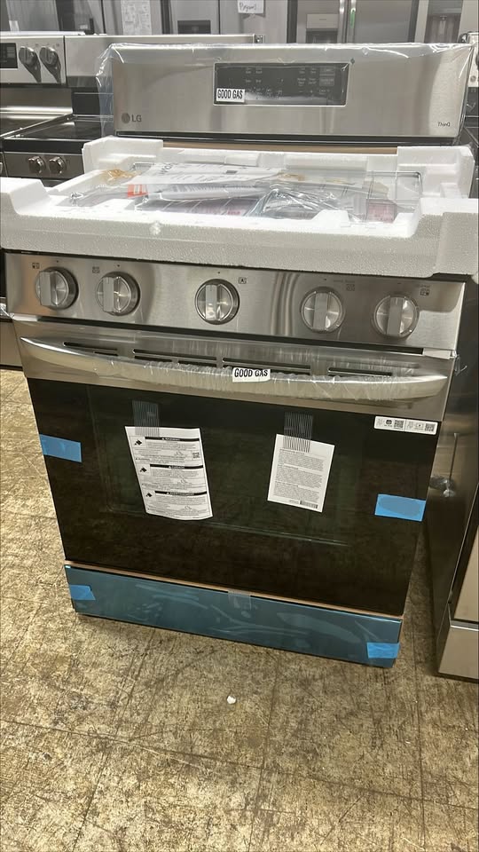 LG 30 in. 5.8 cu. ft. Stainless Steel Gas Freestanding Fan Convection Range with Air Fry