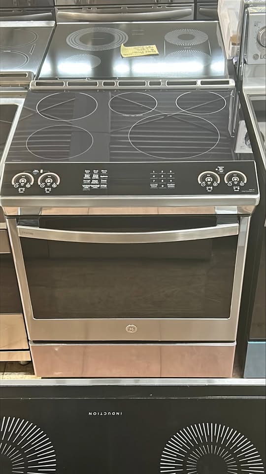 GE 30 in. Fingerprint Resistant Stainless Steel Slide-In Induction Range with WiFi