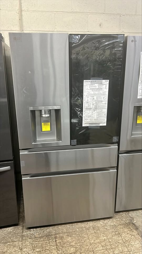 LG 36 in 29 cu ft. Stainless Steel French Door Refrigerator with InstaView Door-in-Door and MyColour