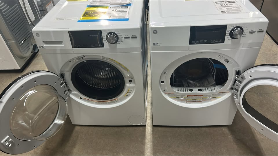 GE Laundry Bundle 2.8 cu ft. Front Load Washer and 4.1 cu ft. Electric Dryer
