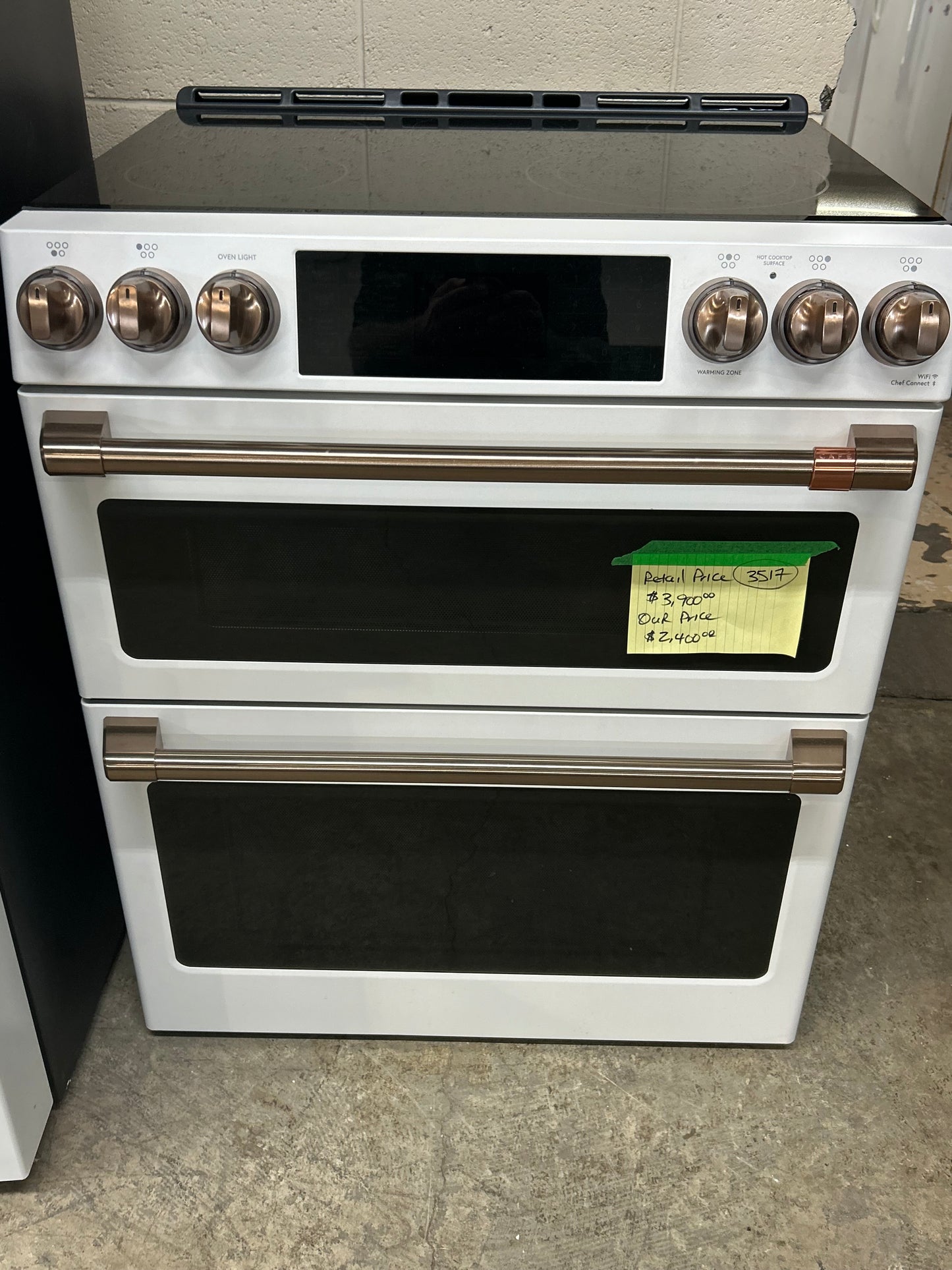 Café 30 in. 6.7 cu ft. White Electric Double 5 Element Range with True European Convection