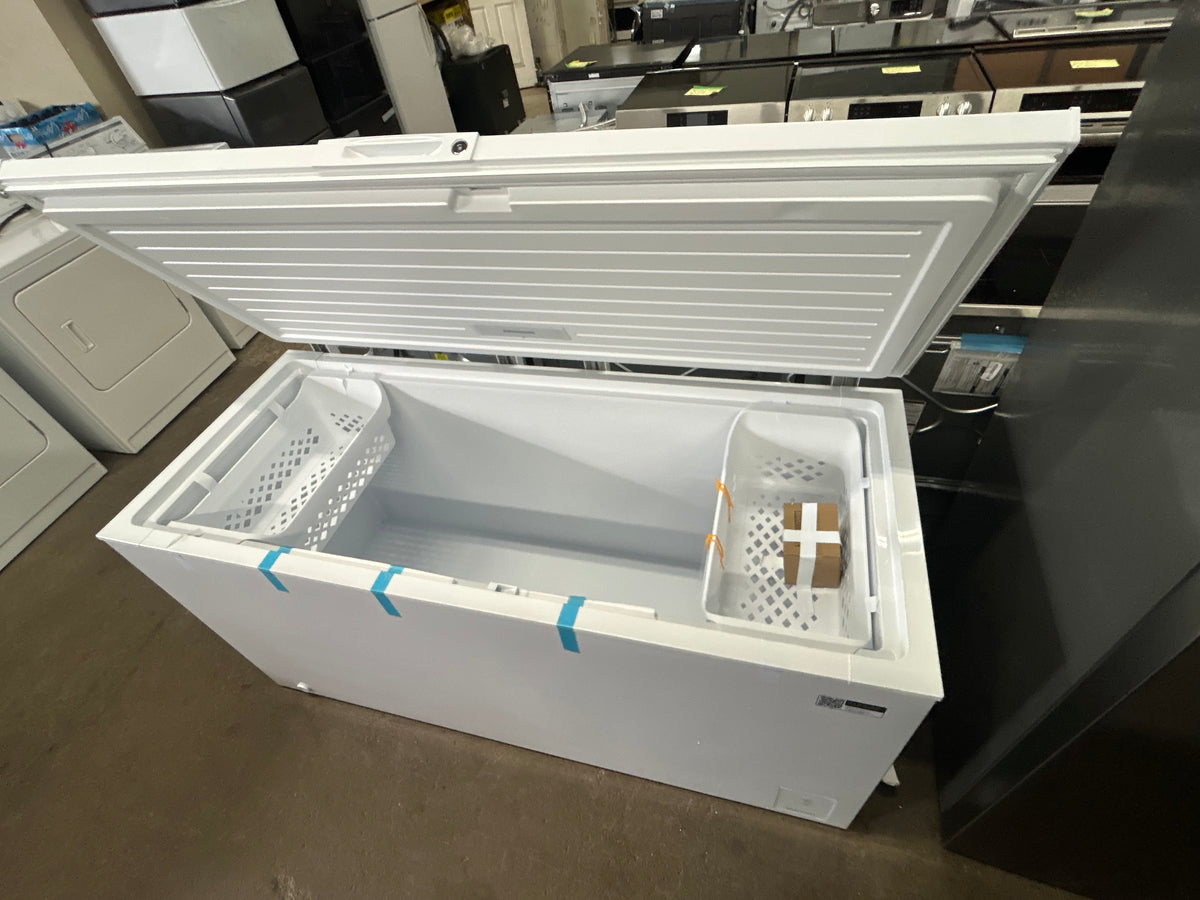 Frigidaire 20 cu ft. White Garage Ready Convertible Chest Freezer or Refrigerator
