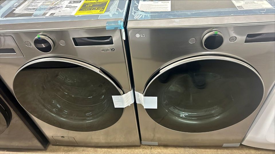 LG 2-piece Graphite Steel Laundry Suite