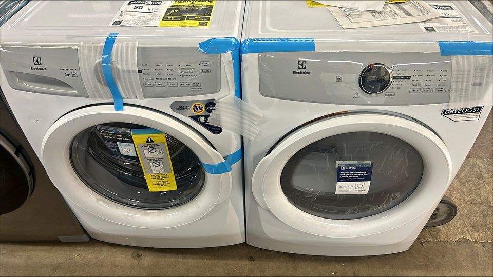 Electrolux 3 Series 27 in 5.1 cu ft. I.E.C White Front Load Washer with LuxCare Wash System