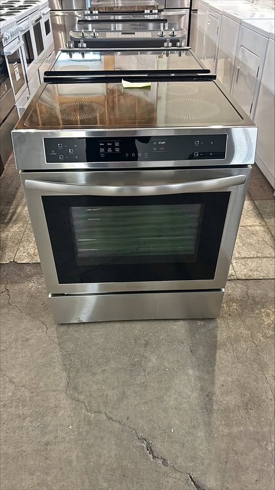 Frigidaire 30 in. 5.3 Cu. Ft. Stainless Steel Freestanding Induction Range with Convection Bake