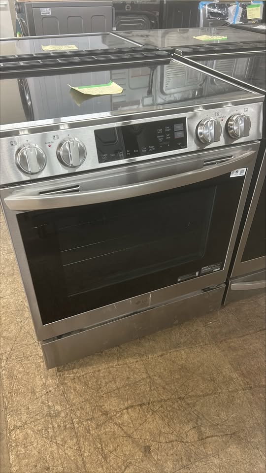 LG 30 In 6.3 cu. ft. Slide-in Induction Range in Stainless Steel