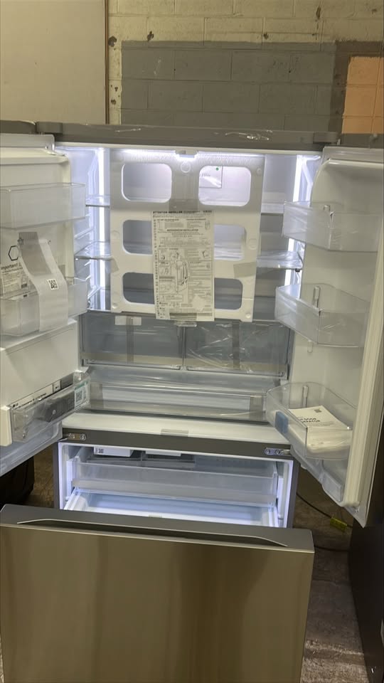 LG 36 in. 26 cu ft. Counter Depth Max French Door Refrigerator with Ice and Water Dispenser