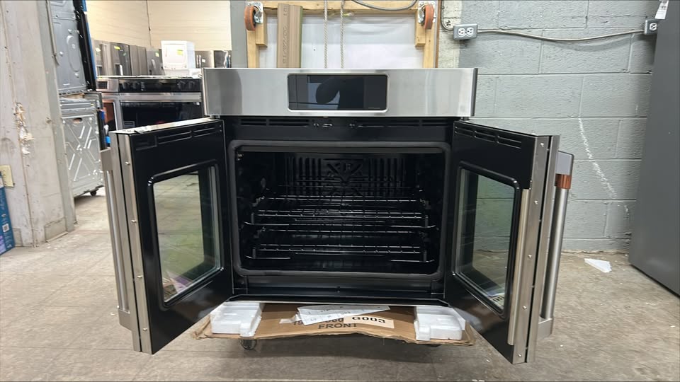 Café 30 in. 5.0 cu. ft. Electric French-Door Single Wall Oven with True European Convection
