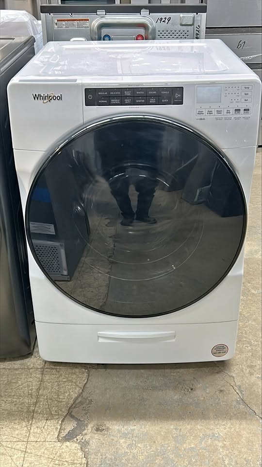 Whirlpool 27 in 5.2 cu ft. White All-in-One Front Load Washer and Ventless Dryer Combo